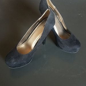 Massimo black heels